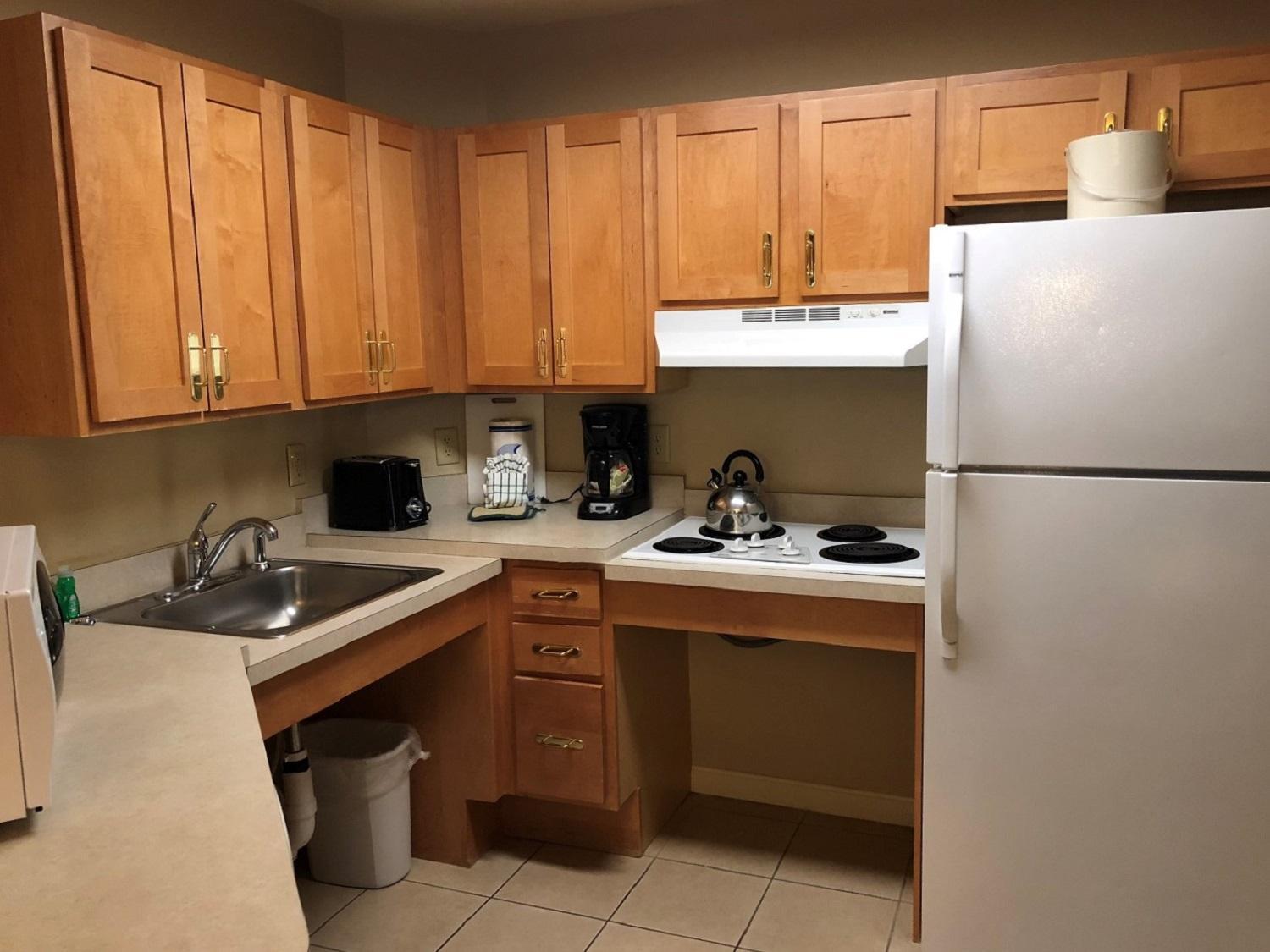 Vacation Village In The Berkshires Hancock Zimmer foto A typical kitchen in a typical apartment