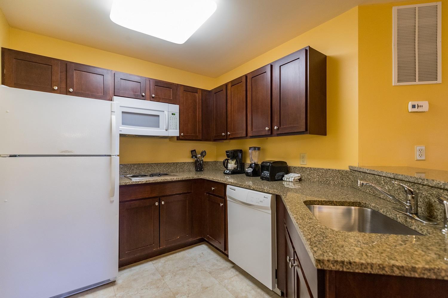 Vacation Village In The Berkshires Hancock Zimmer foto A typical kitchen in a Residence Inn